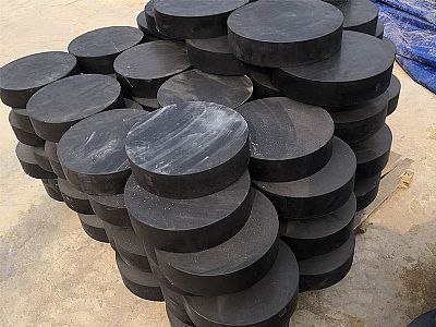 汤旺县板式橡胶支座由若干层橡胶片与薄钢板经加压硫化